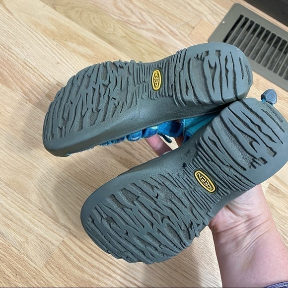 Keen Sandals Kids Blue Sz 1 Girls Washable - Picture 5 of 8